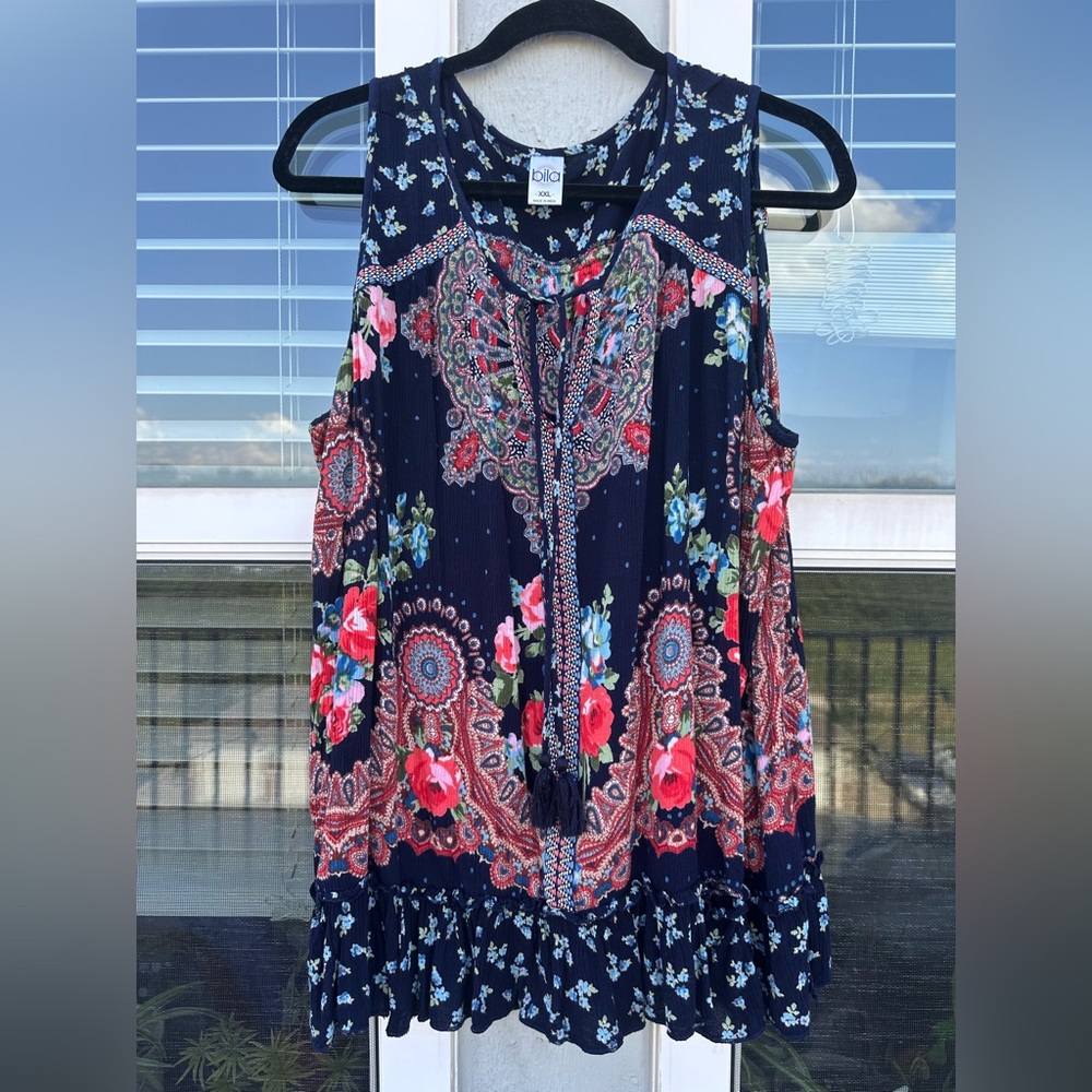 Bila Bohemian Sleeveless Embroidered Detail Top with Tie Tassles